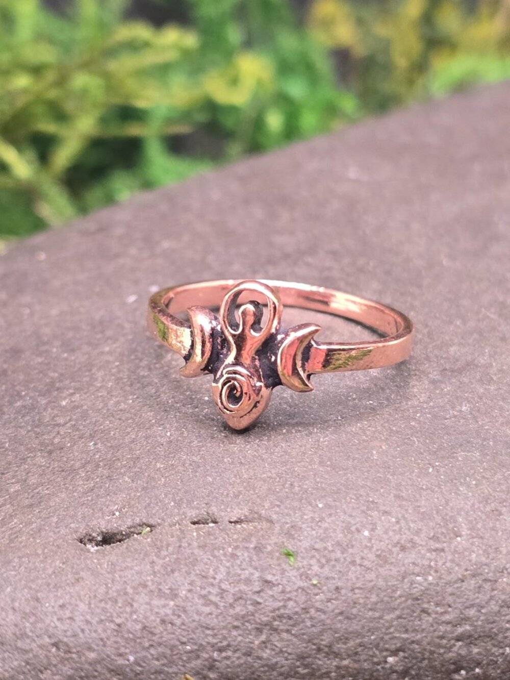 Copper Fertility Goddess Triple Moon Ring Size 8 Spiral Mother Jewelry Descript
